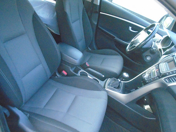 Hyundai i30 16 of 18