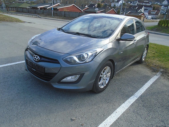Hyundai i30 4 of 18