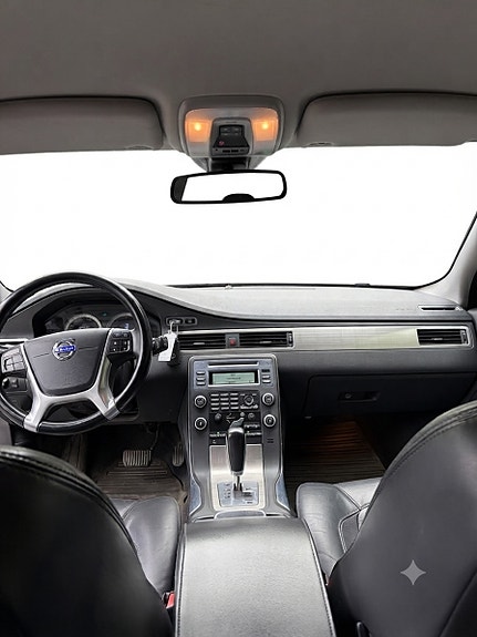 Volvo V70 15 of 19