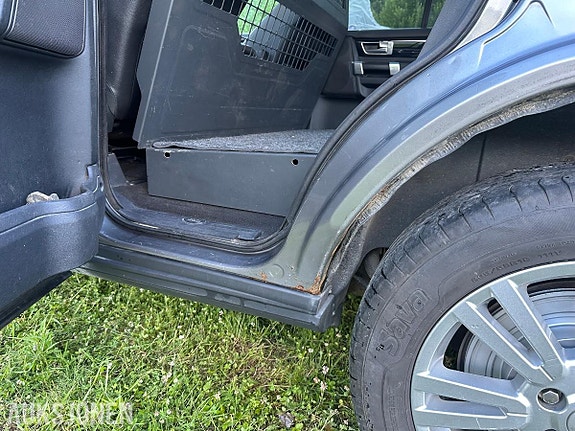 Land Rover Discovery 14 of 30
