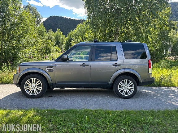 Land Rover Discovery 2 of 30