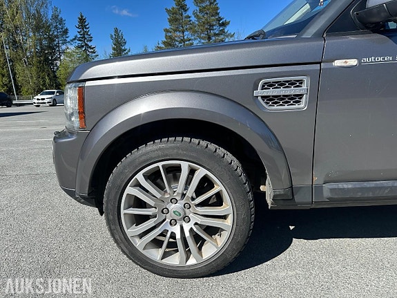Land Rover Discovery 10 of 30