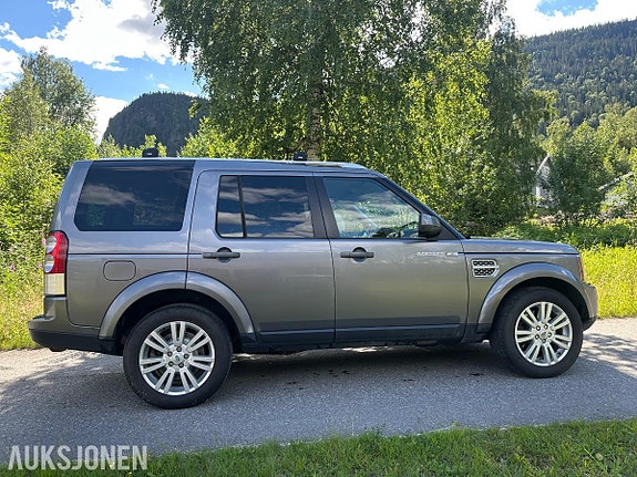 Land Rover Discovery 4 of 30