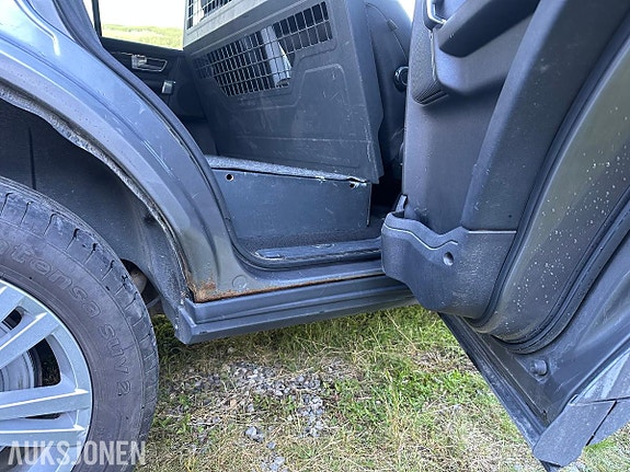Land Rover Discovery 13 of 30