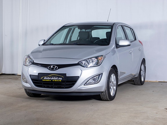 Hyundai i20 3 of 30