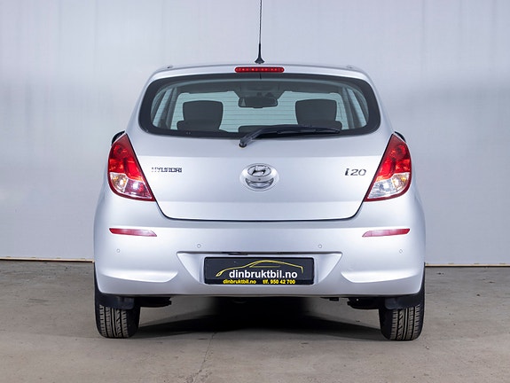 Hyundai i20 8 of 30
