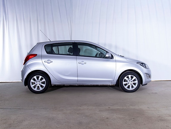 Hyundai i20 6 of 30