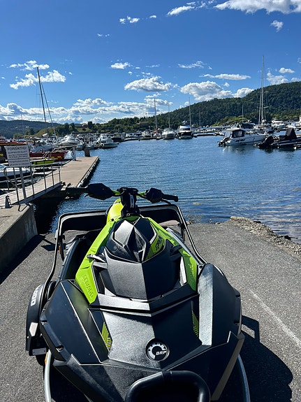 SeaDoo Spark Trix 3up med henger 3 of 10