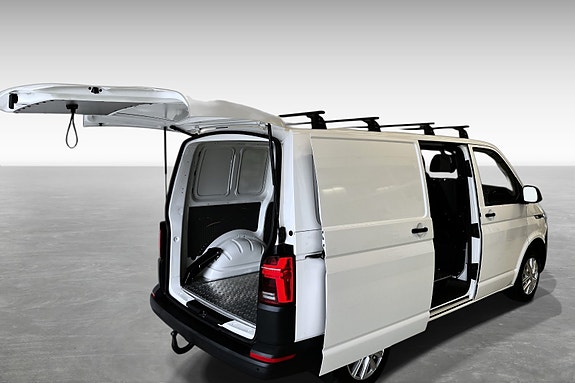 Volkswagen Transporter 8 of 30