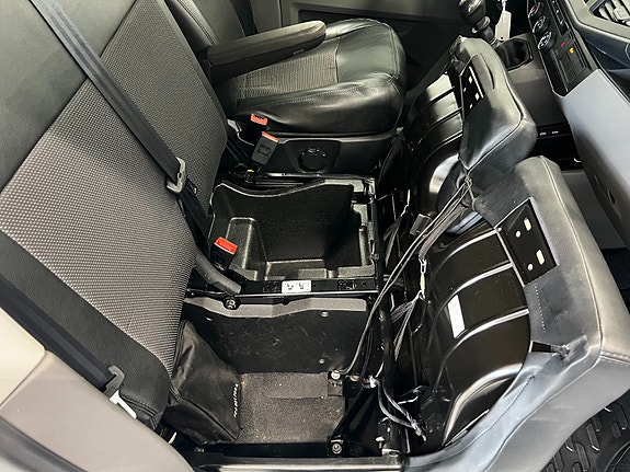 Volkswagen Transporter 30 of 30