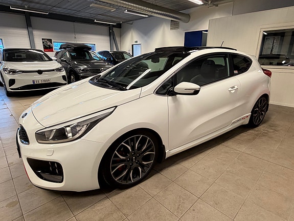 Kia Ceed 9 of 17