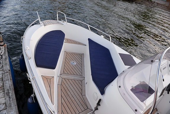 Oceanmaster 470 WA med helt ny 2026 Mercury 60 hk. og tilhenger 6 of 9