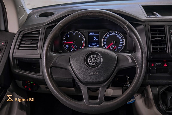 Volkswagen Transporter 23 of 30