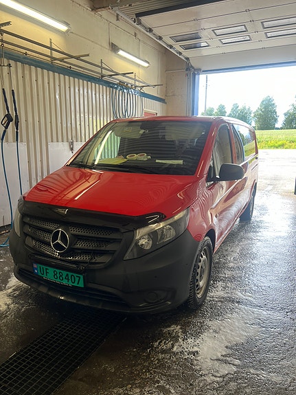 Mercedes-Benz Vito 114 2 of 6