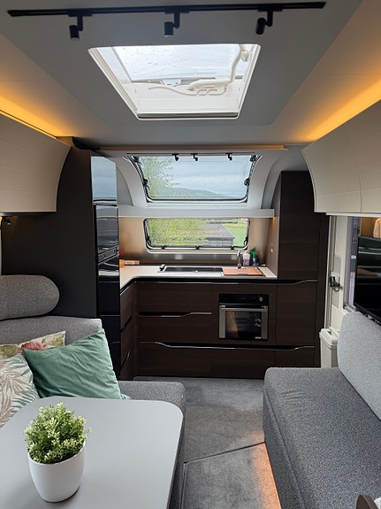 Adria Alpina 753HK Plusspakke, 4 x Mover, sykkelstativ foran + bak, ny gass og fukttest, HØSTKUPP!!! 30 of 30