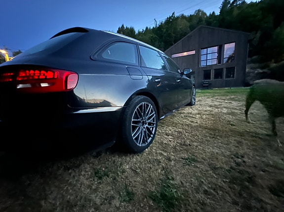 Audi A4 5 of 5
