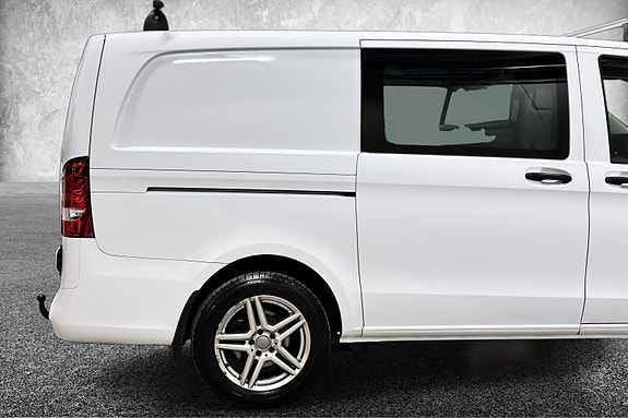 Mercedes-Benz Vito 13 of 30