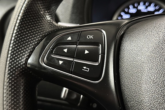 Mercedes-Benz Vito 25 of 30