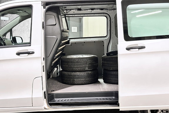 Mercedes-Benz Vito 18 of 30