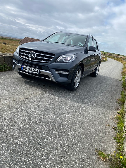 Mercedes-Benz ML350 4 of 18