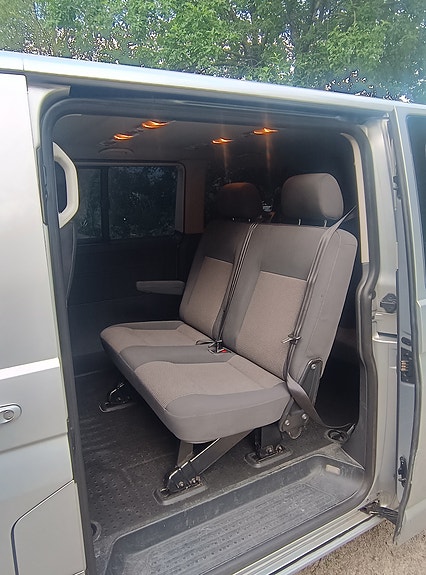 Volkswagen Caravelle 17 of 30
