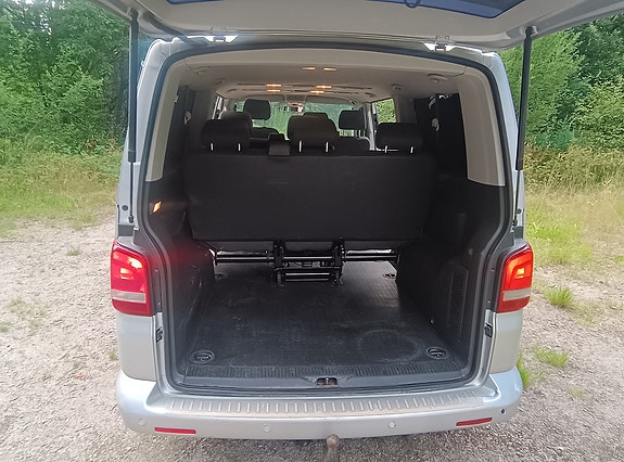 Volkswagen Caravelle 30 of 30