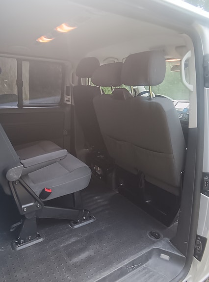 Volkswagen Caravelle 12 of 30