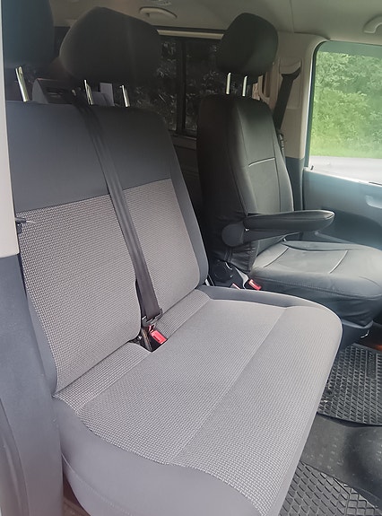Volkswagen Caravelle 13 of 30