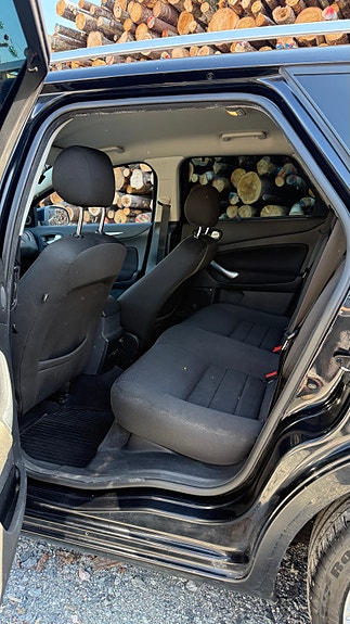 Ford Mondeo 14 of 21