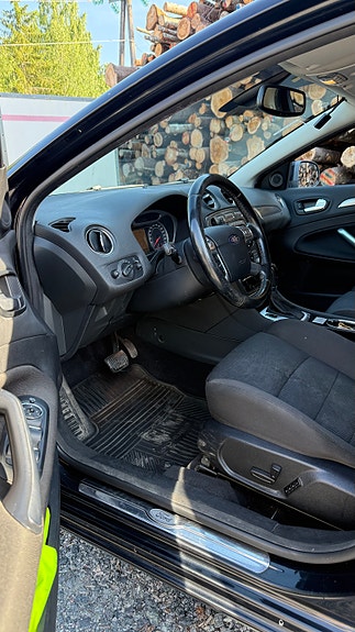 Ford Mondeo 11 of 21