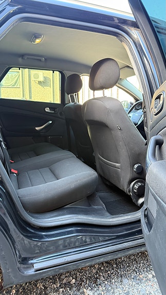 Ford Mondeo 16 of 21