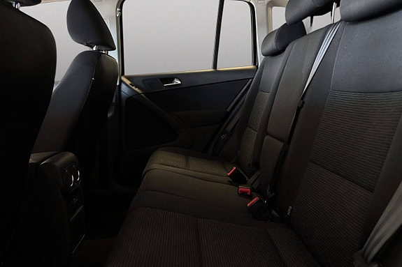 Volkswagen Tiguan 18 of 26