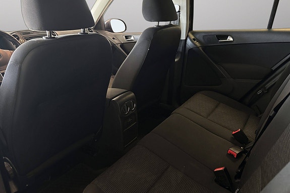 Volkswagen Tiguan 19 of 26