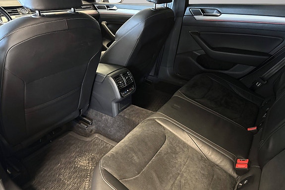 Volkswagen Arteon 28 of 30