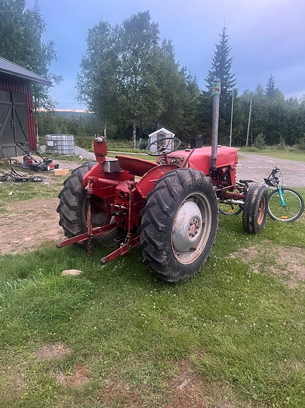 CASE IH D436 2 of 5