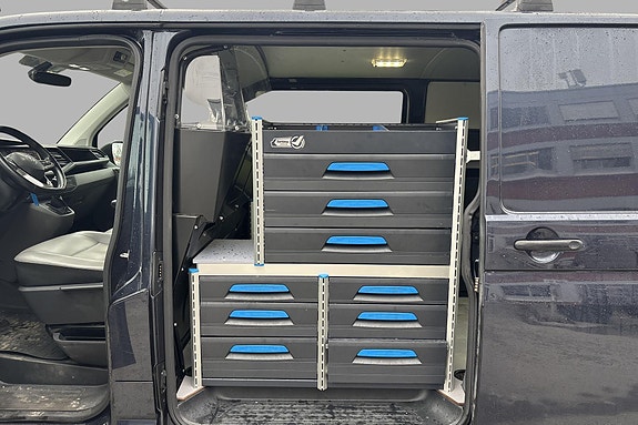 Volkswagen Transporter 16 of 24