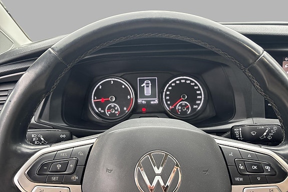 Volkswagen Transporter 12 of 24