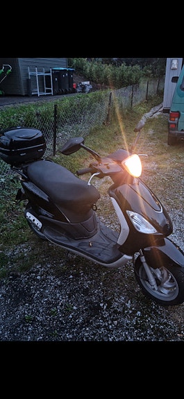 Piaggio Fly 50 4 of 4