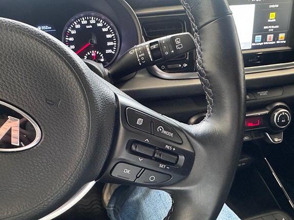 Kia Rio 13 of 29