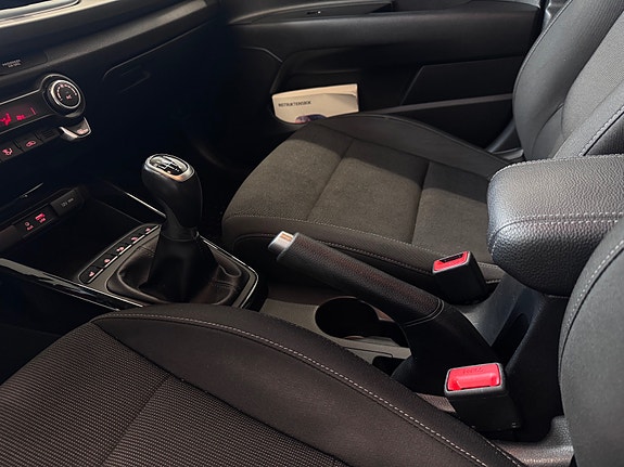 Kia Rio 21 of 29