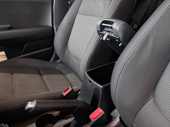 Kia Rio 22 of 29