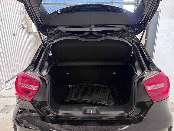 Mercedes-Benz A180 24 of 27