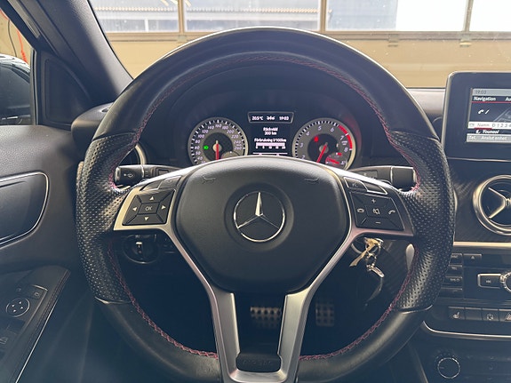 Mercedes-Benz A180 11 of 27