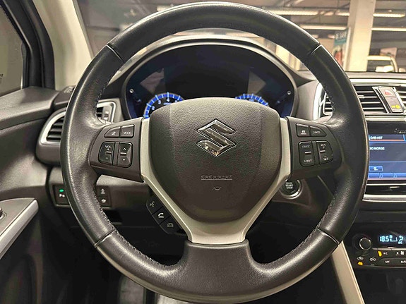 Suzuki SX4 13 of 30