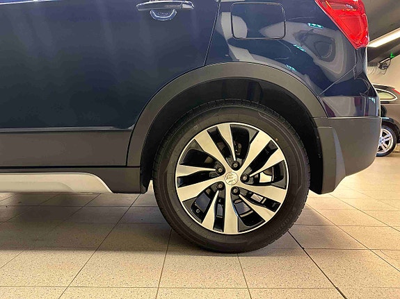 Suzuki SX4 4 of 30