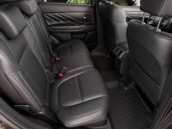 Mitsubishi Outlander 11 of 15