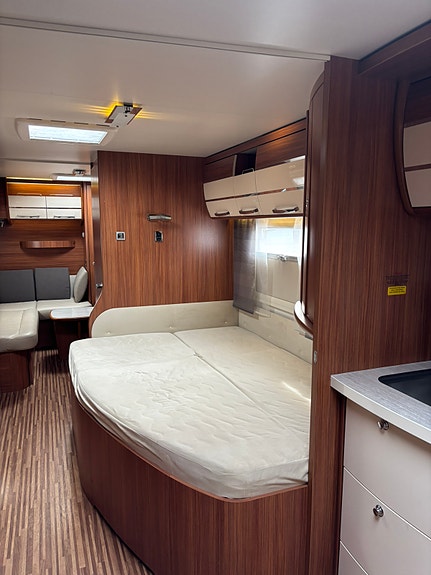 Adria Alpina 763 UK 17 of 25