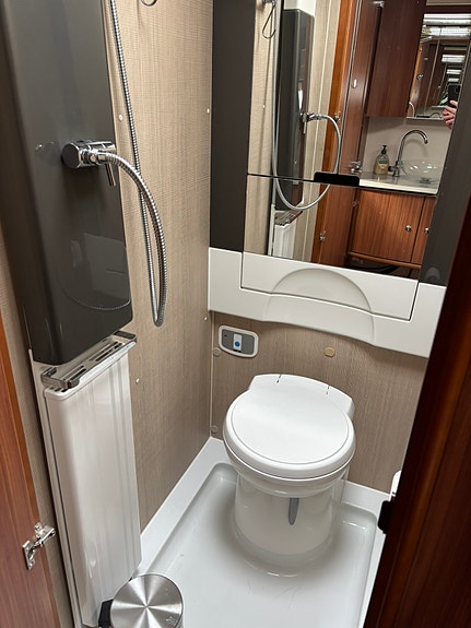 Adria Alpina 763 UK 14 of 25