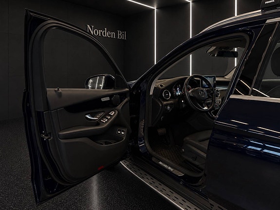 Mercedes-Benz GLC350 e 9 of 14