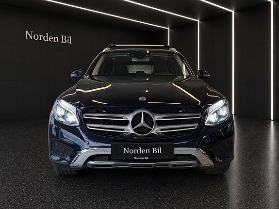 Mercedes-Benz GLC350 e 2 of 14